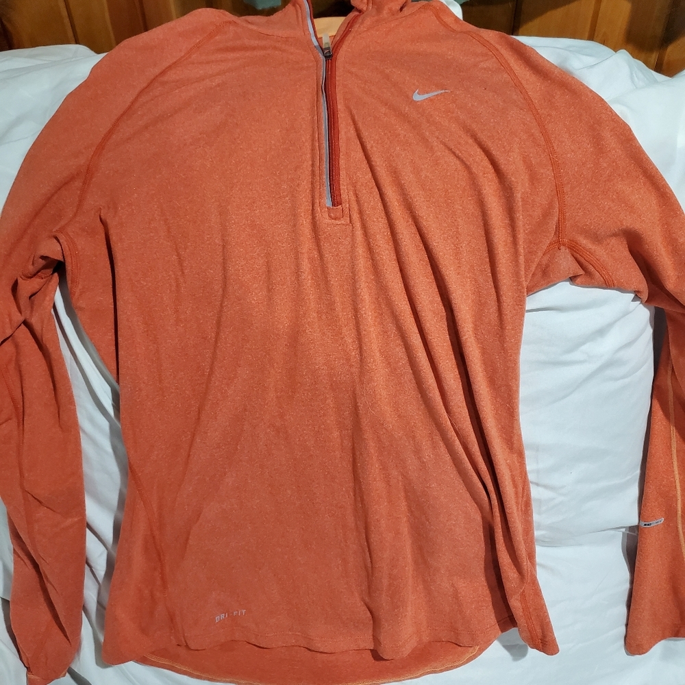 Size large Nike half zip